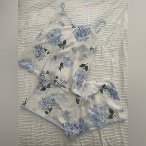 Kate Spade Hydrangeas PJ Set (WORN ONCE)